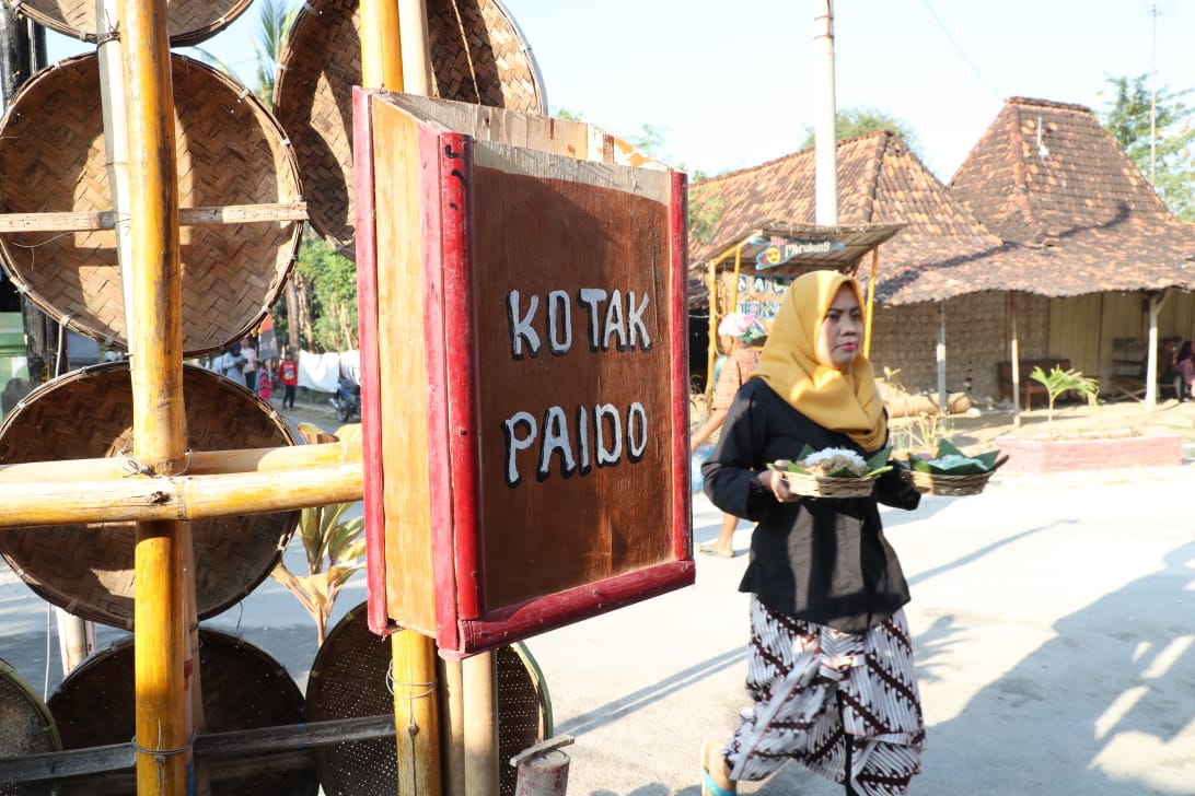 Pasar Mumbrung di Dusun Randugosong